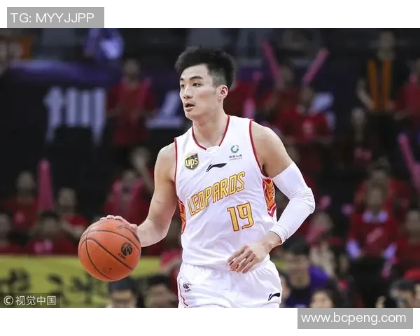 吴兴涵精彩补射助力球队逆转山东泰山再度遭遇失利