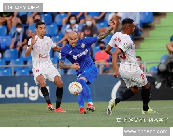 塞维利亚主帅下课引发球队震荡，西甲强队滑落至第五